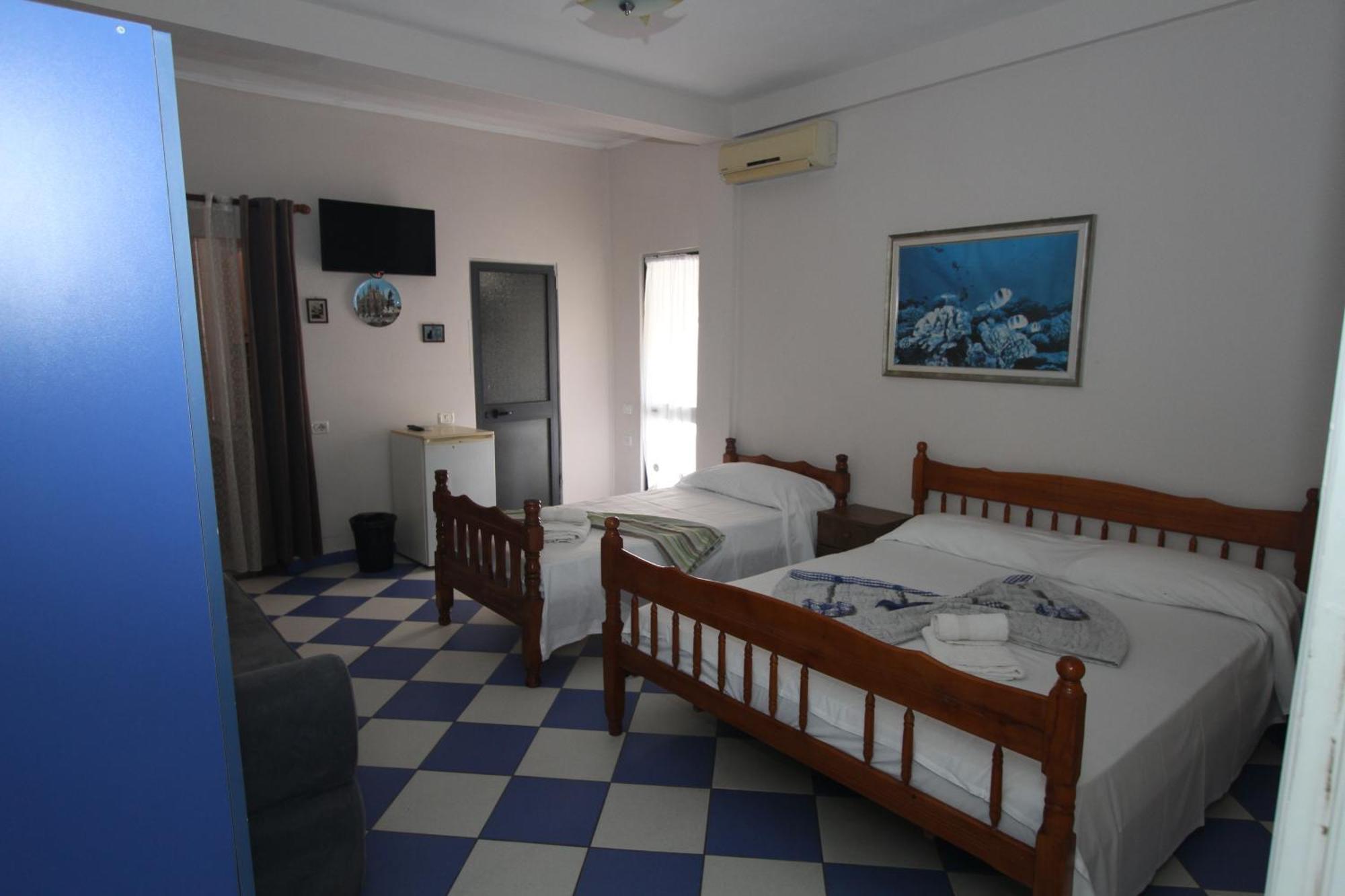 Kompleksi Eli Guest House Durrës Esterno foto