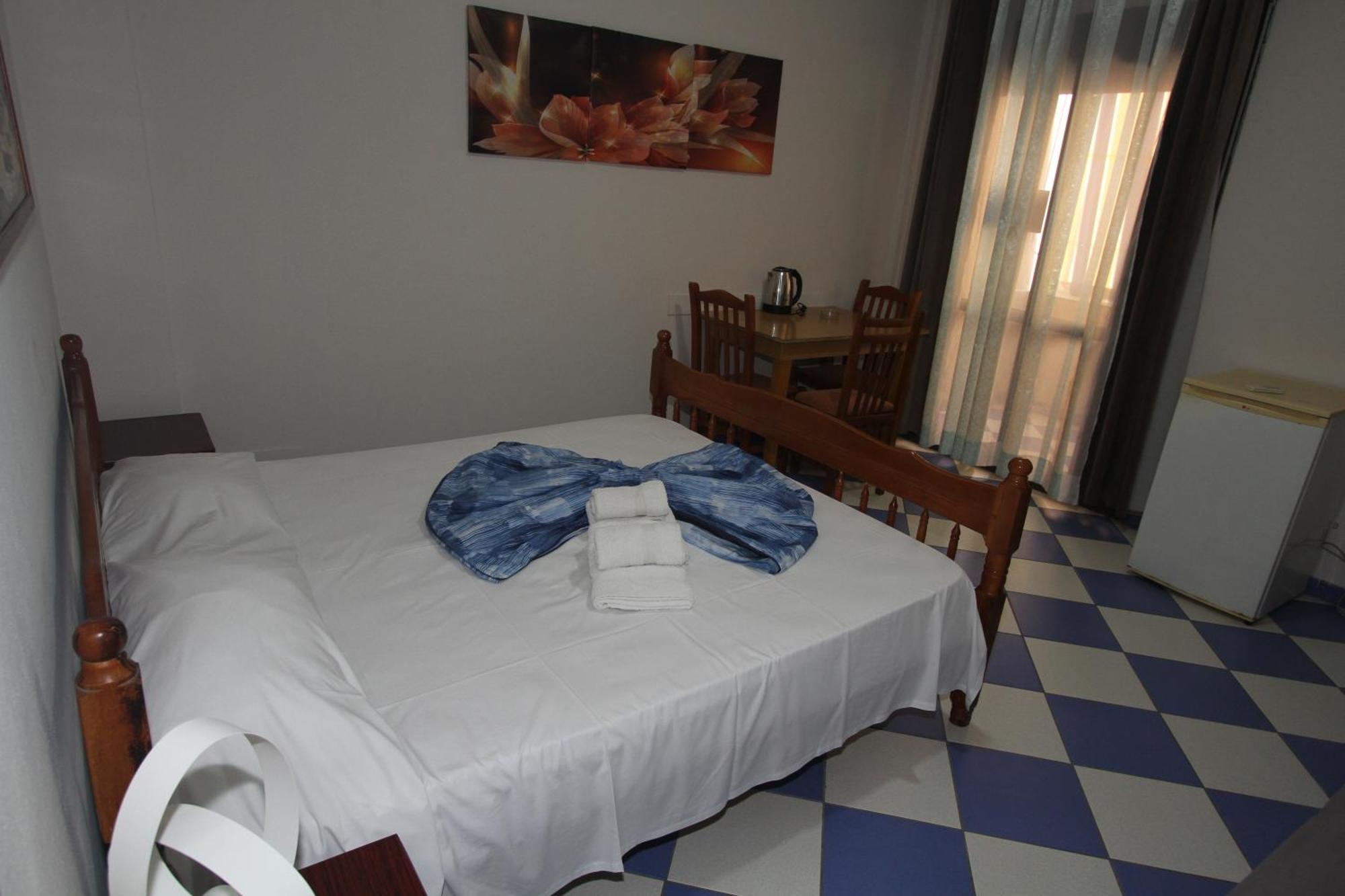 Kompleksi Eli Guest House Durrës Esterno foto
