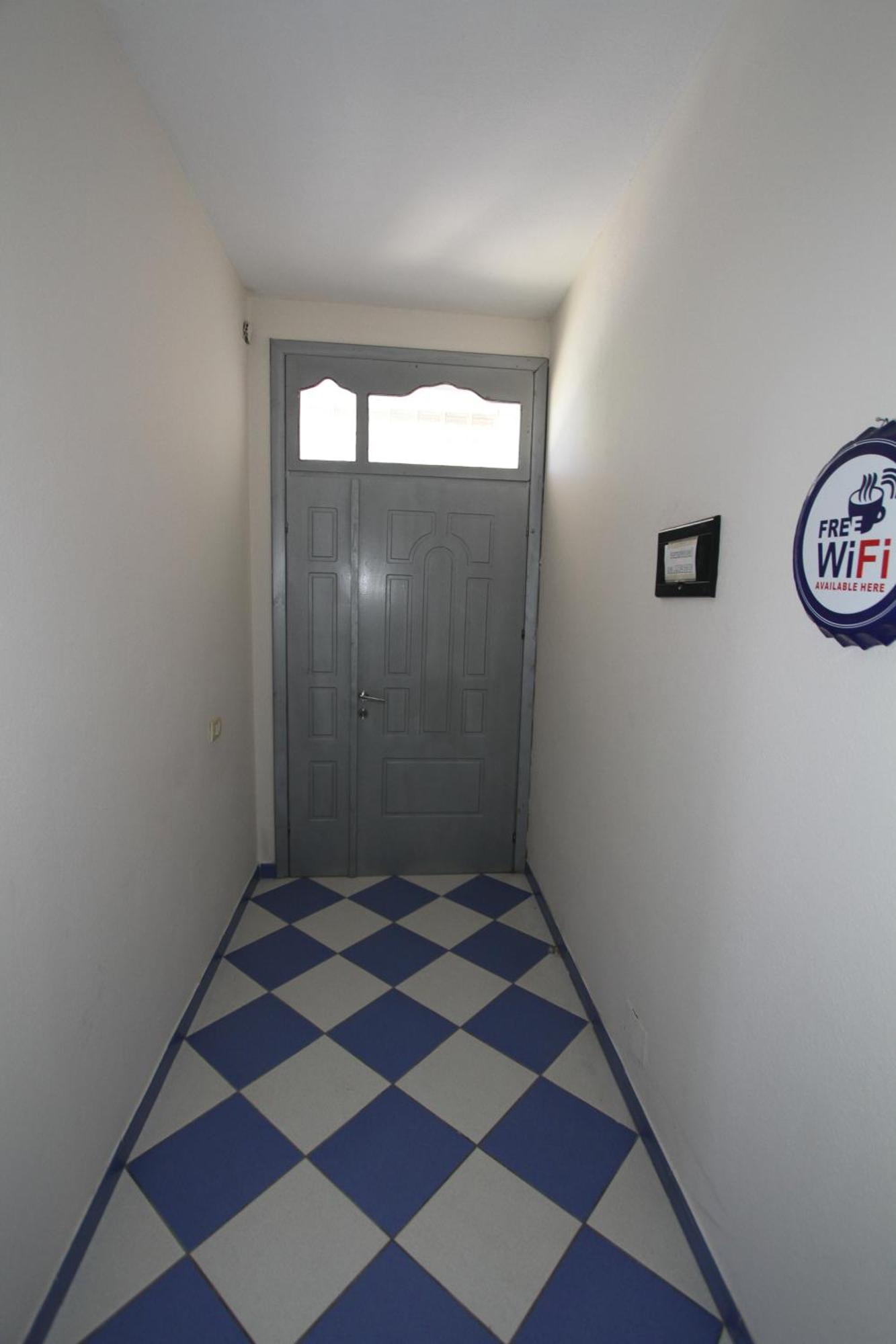 Kompleksi Eli Guest House Durrës Esterno foto